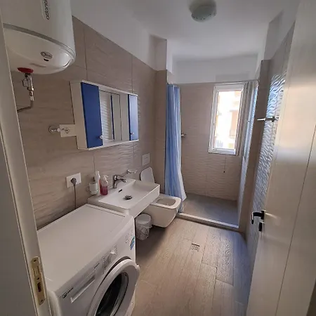 Apartment Lola Shengjin