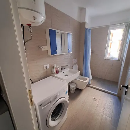 Apartment Lola Shengjin